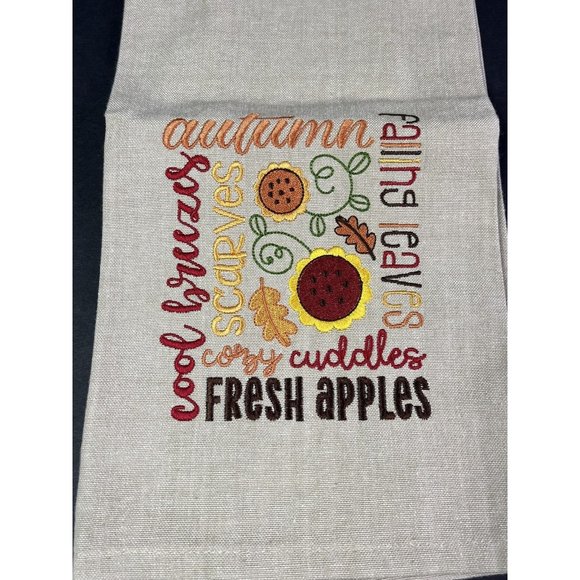 NEW 2 Embroidered Kitchen Towel Fall Autumn Decor Pumpkin Apples Flowers Beige - Picture 2 of 6